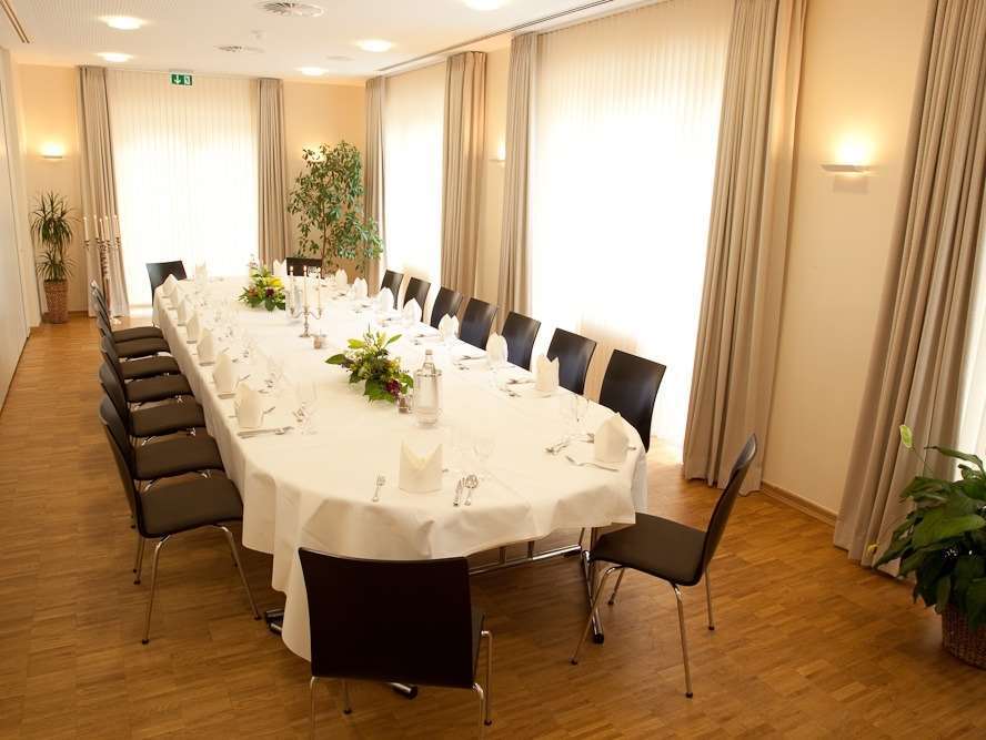Akzent Hotel Deutsche Eiche Uelzen Étterem fotó